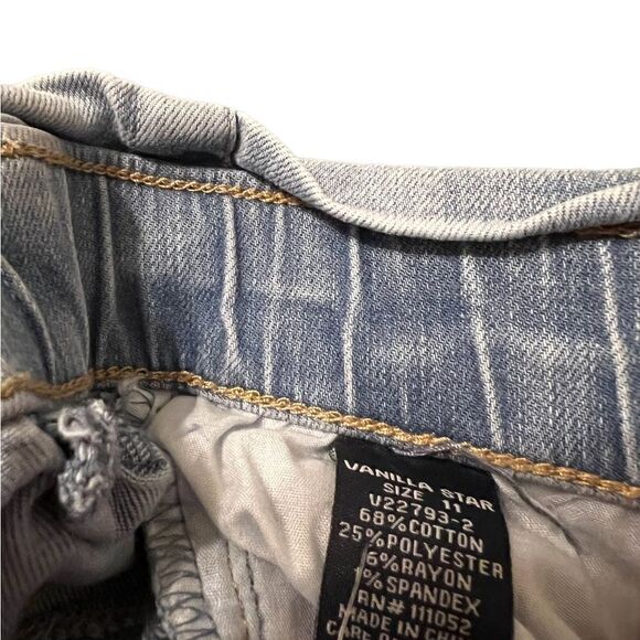 RUE 21 Vanilla Star Size 11 High Waisted Ripped and Faded Jeans - Picture 7 of 9